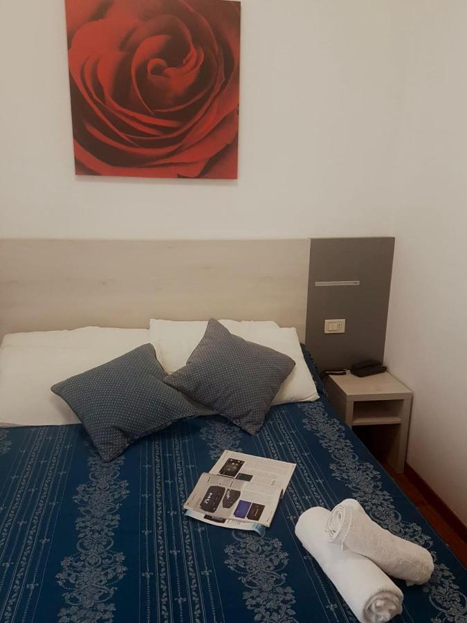 Hotel Arena 里米尼 外观 照片