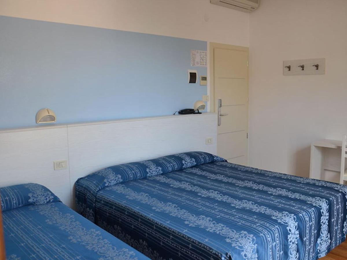 Hotel Arena 里米尼 外观 照片