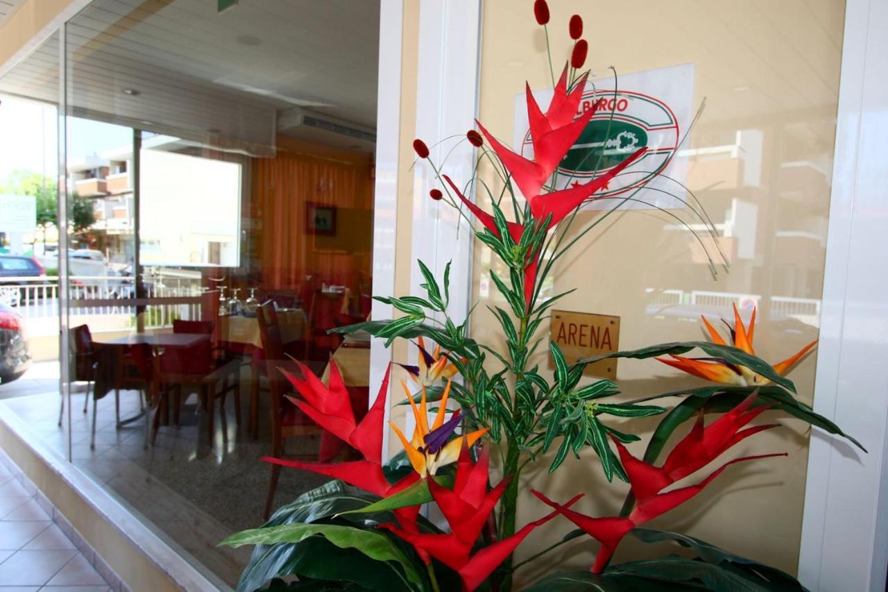 Hotel Arena 里米尼 外观 照片